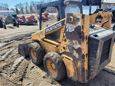 mustang skid steer 2050 no power lifting and lowering bucket|940mustang.